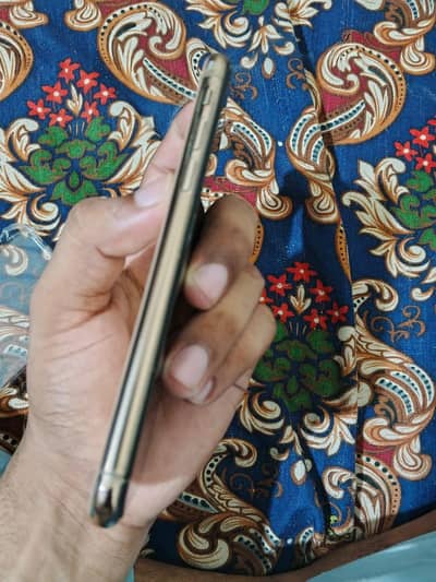 Apple iPhone XS