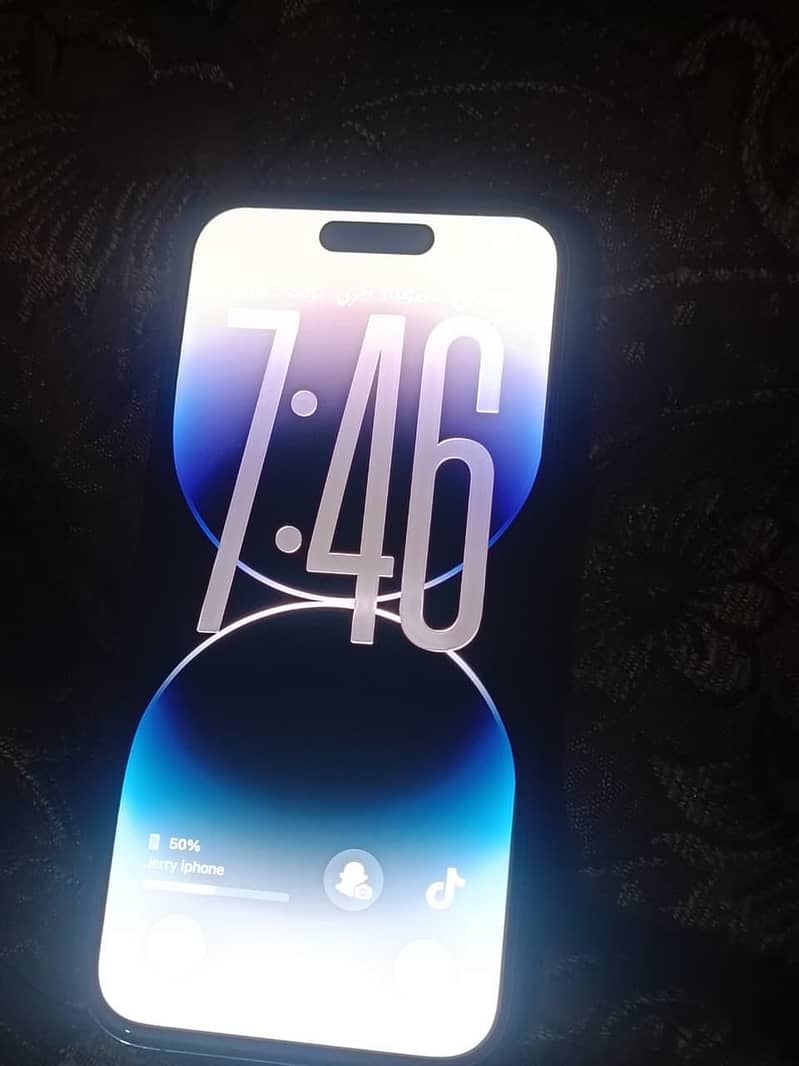 Apple iPhone 14 Pro 1