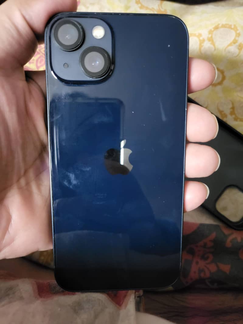 Apple iPhone 13 2