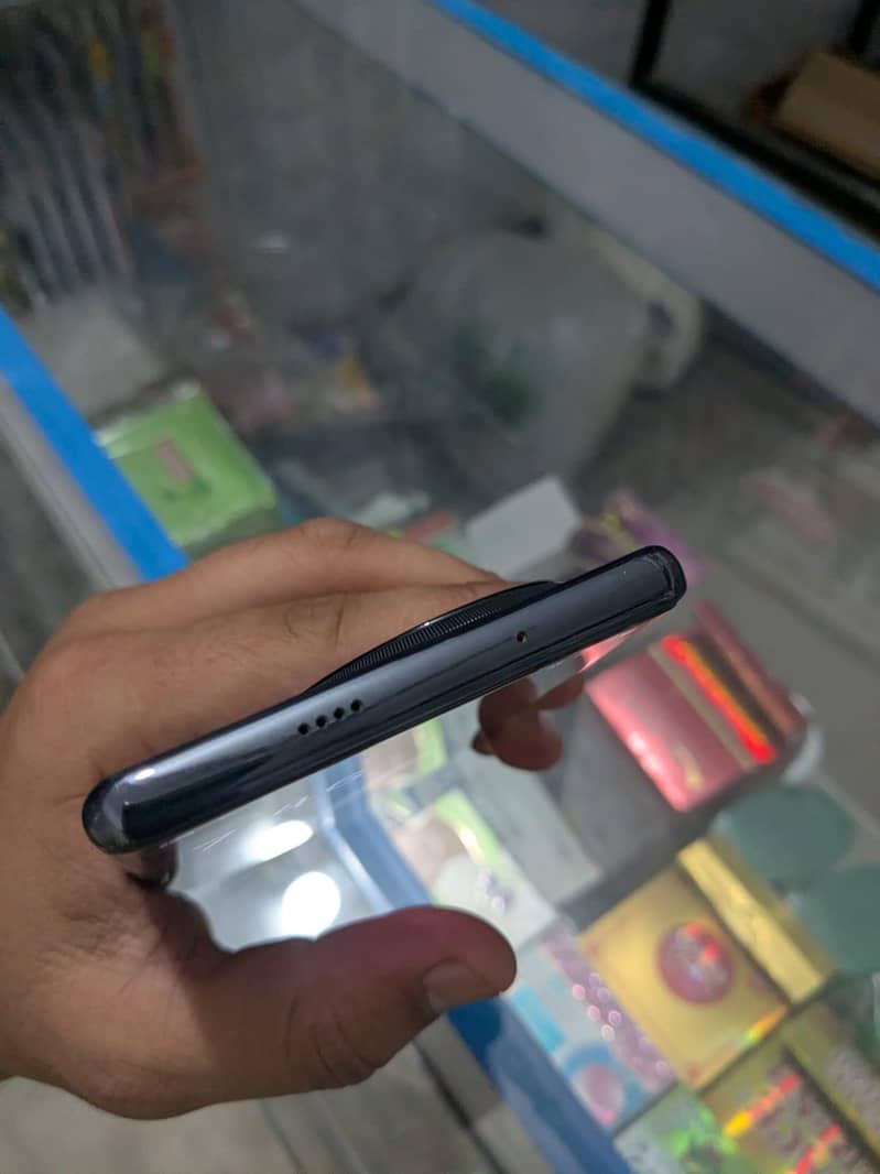 TECNO CAMON 30S 3