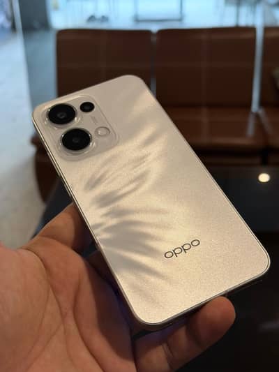 Oppo Reno 13 5G  Dual Sim PTA approved 12GB 256GB 10/10 condition