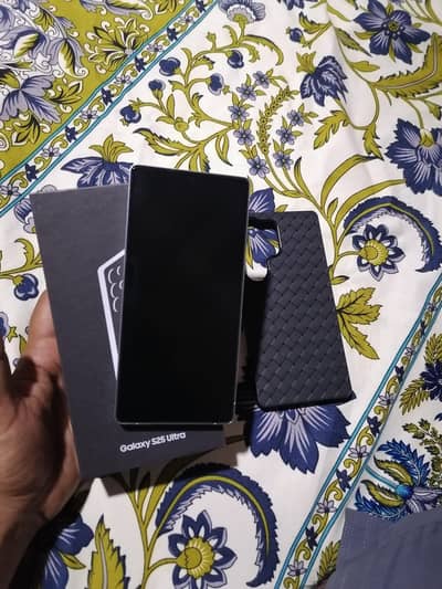 Samsung Mobile S25 Ultra