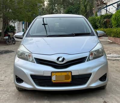 Toyota Vitz F 1.0 2012 | Home Used Well Maintain | Full Genuine |