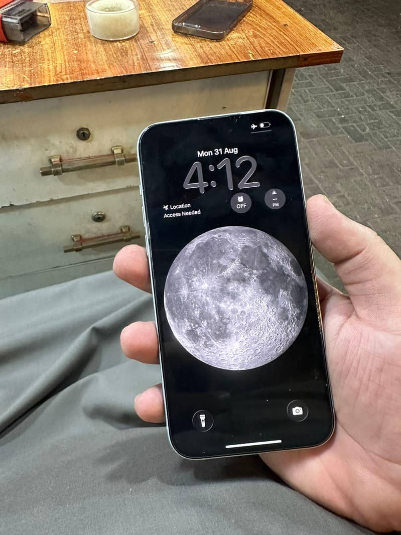 Apple iPhone 15 plus 3