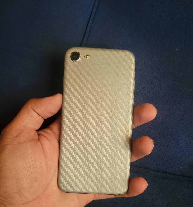 Apple iPhone SE 6