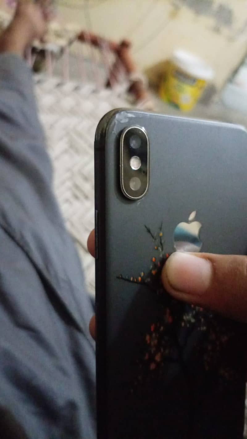 Apple iPhone X 5