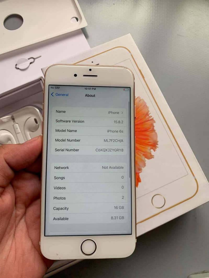 Apple iPhone 6S Plus 4