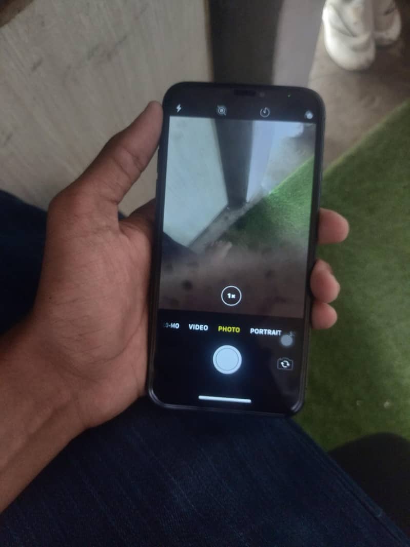 Apple iPhone X 3