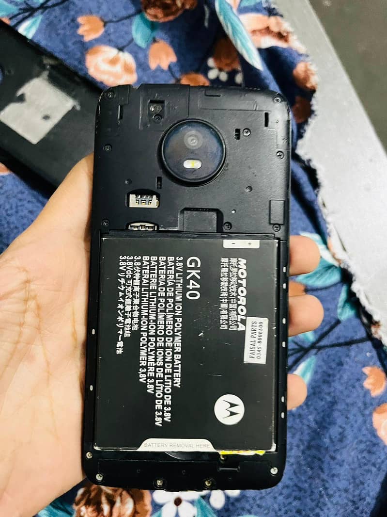 Moto e4 read add 3