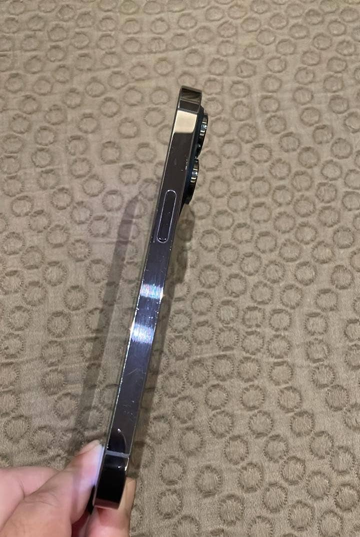 Apple iPhone 14 Pro 2