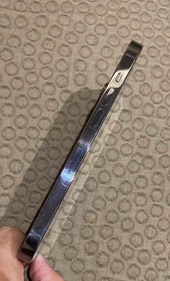 Apple iPhone 14 Pro 4