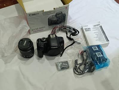 canon 800D DSLR camera