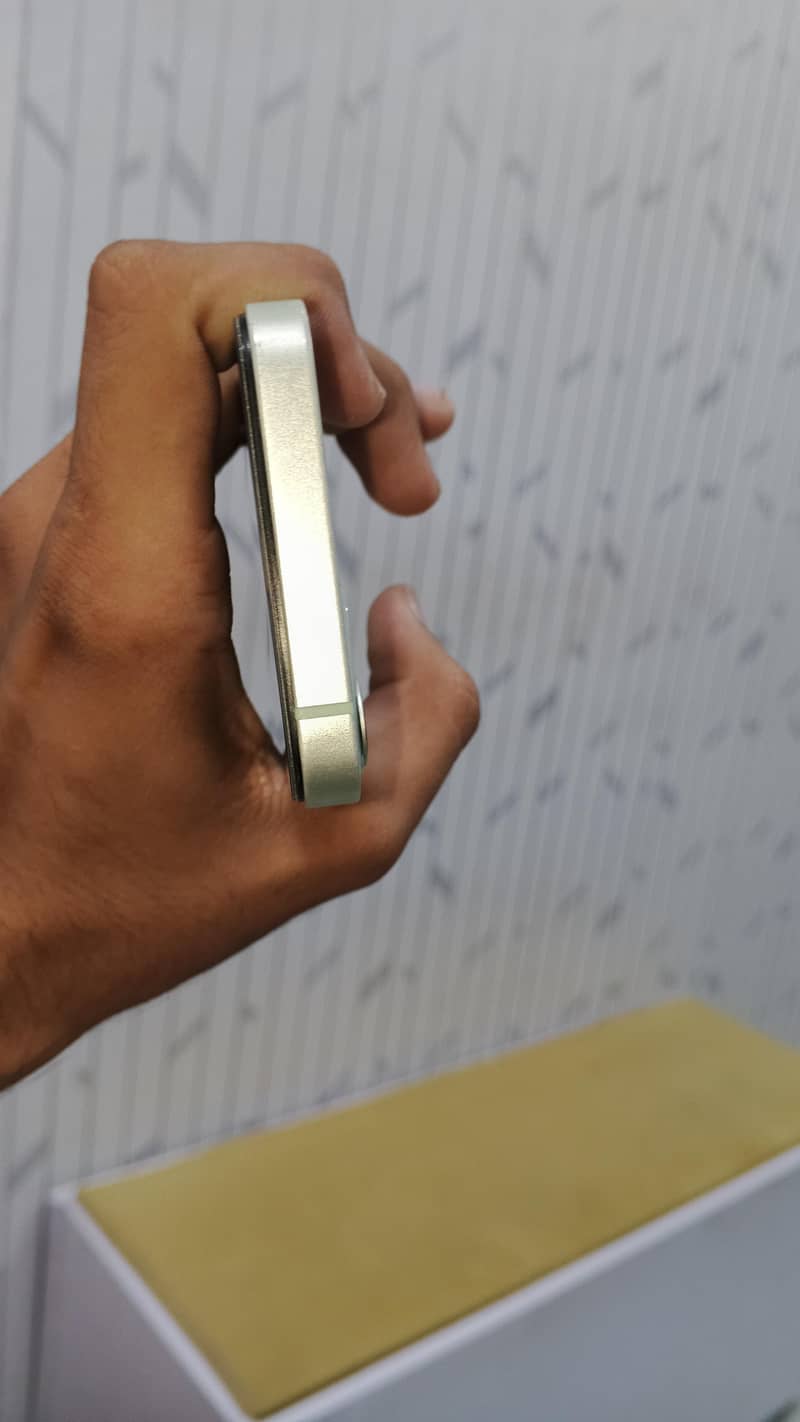 Apple iPhone 12 mini 1