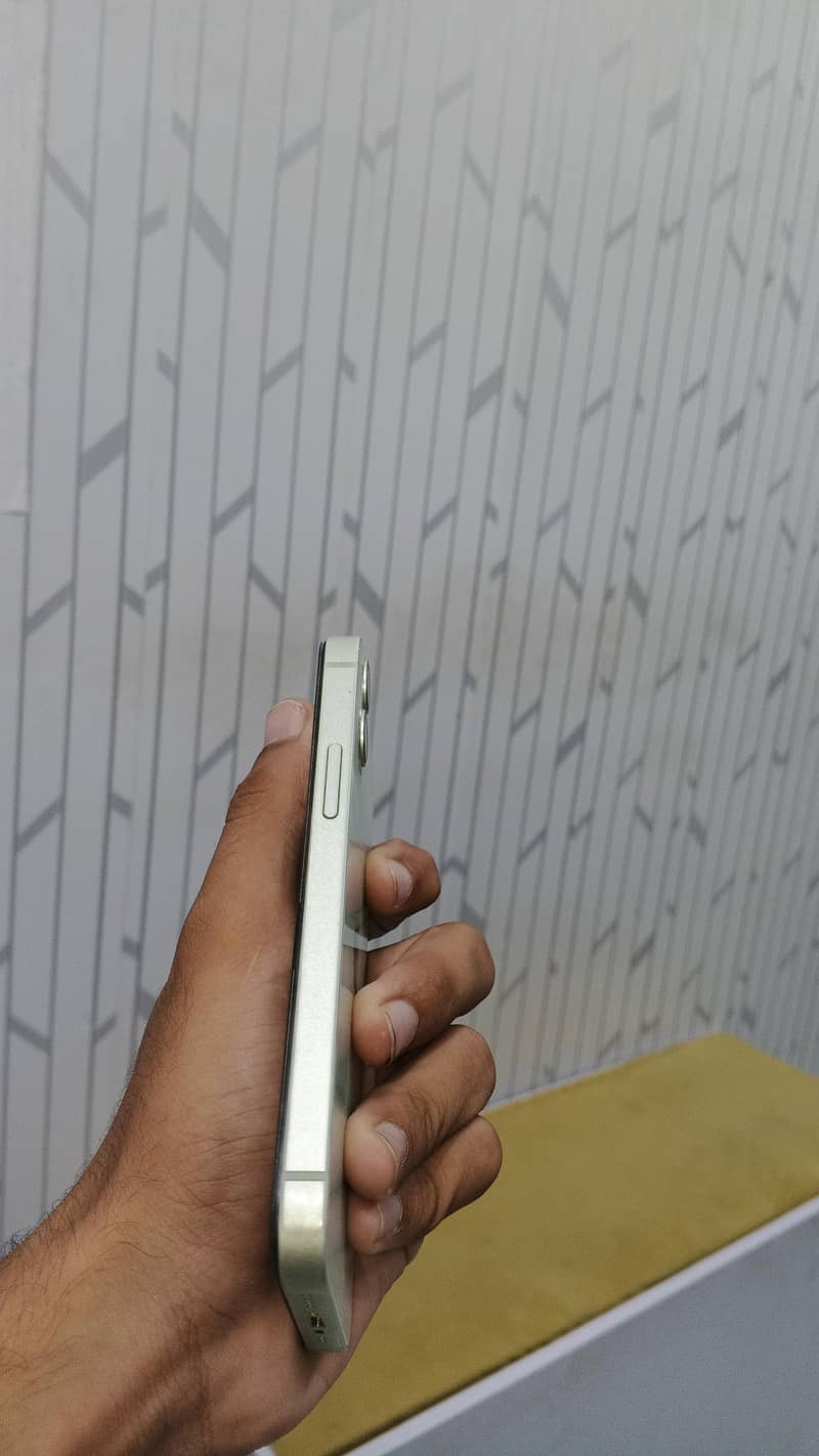Apple iPhone 12 mini 3