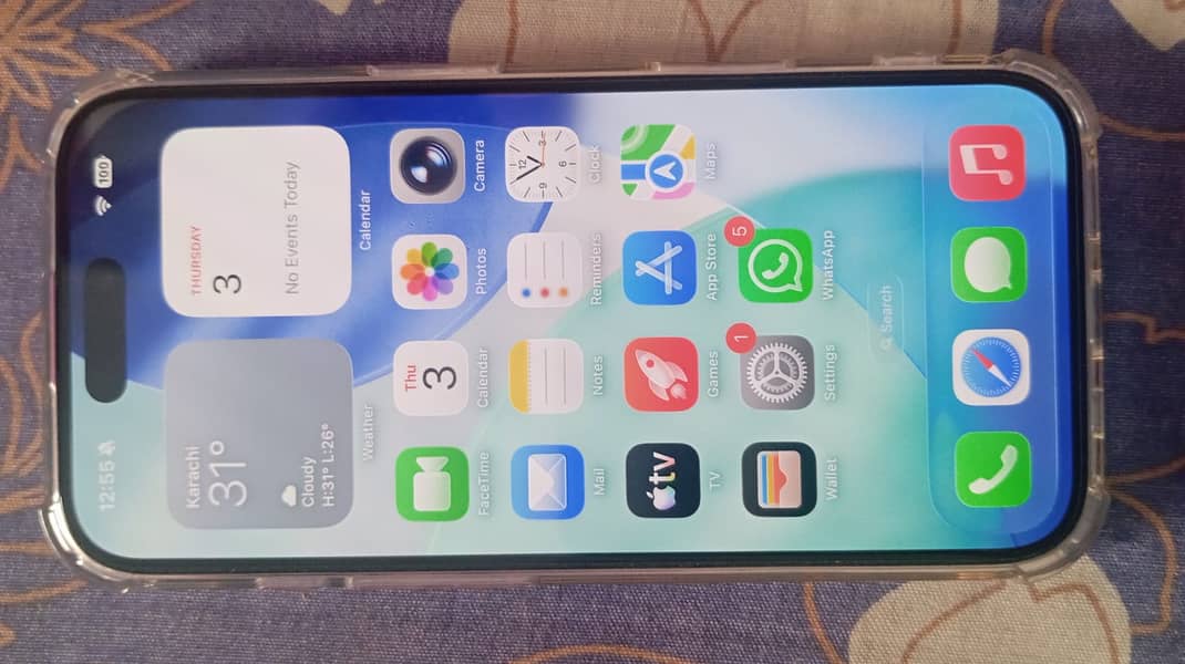 Apple iPhone 16 0