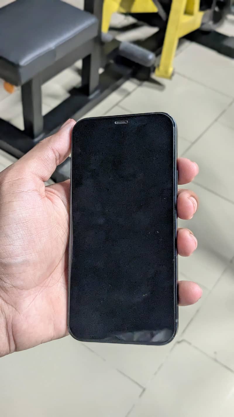 Apple iPhone 12 2
