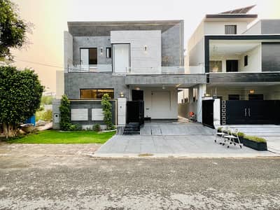 9 Marla ultra Luxury house in banker Avenue cooperative housing society