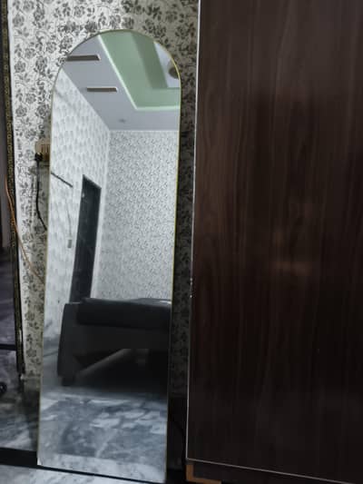Full length mirror 
