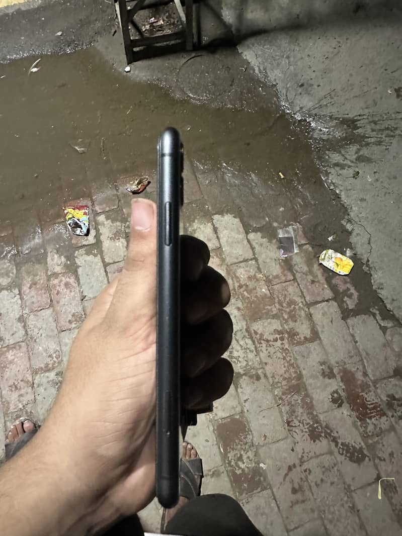 Apple iPhone 11 1
