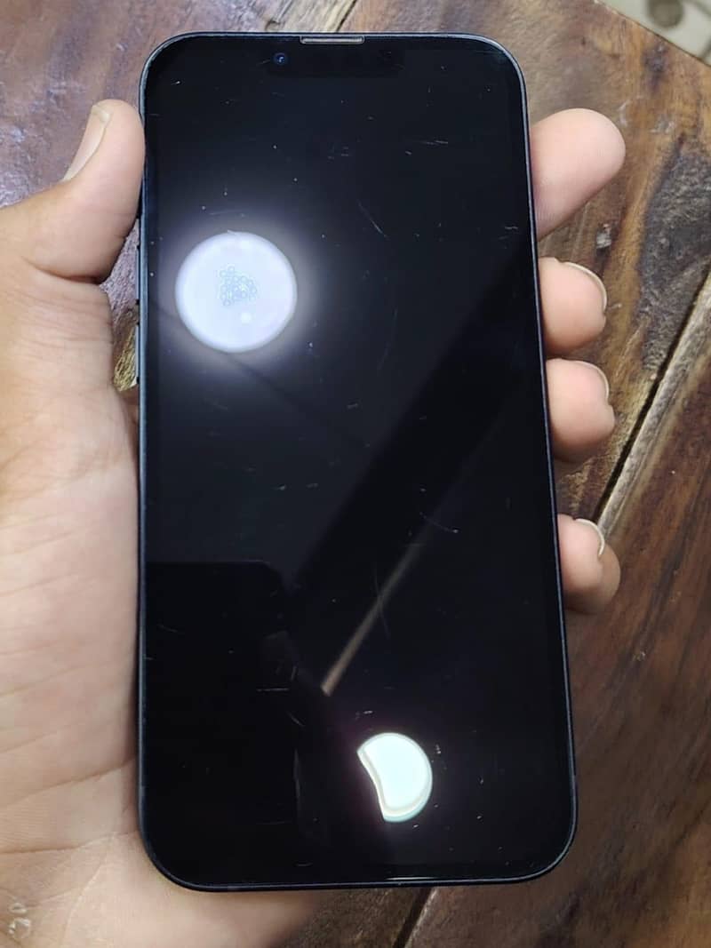Apple iPhone 13 2