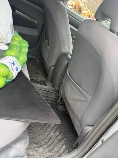 Prius hybrid 2007/2012 total geuinin all geunin car no paint no showr