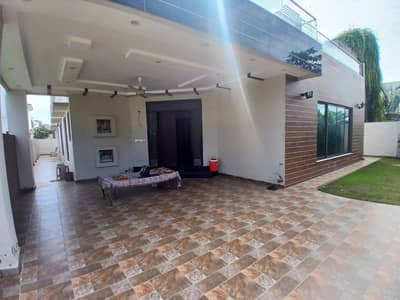 One Kanal Single Story Elegant House Available For Rent In DHA Phase 6- Block C