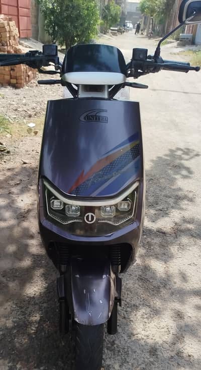 United Electric scooty for sale