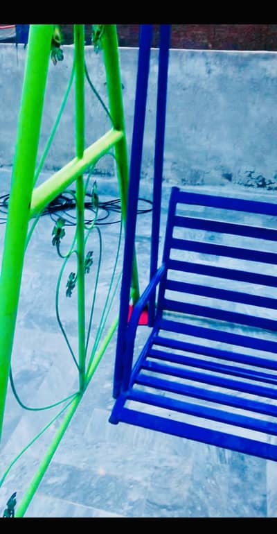Jhoola sofa made iron