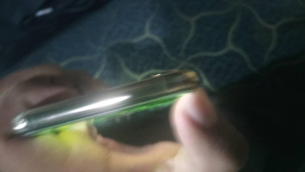 Apple iPhone XS 1