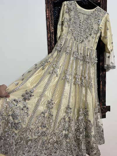 women net with silk shamez maxi, Size Medium-small, good condition