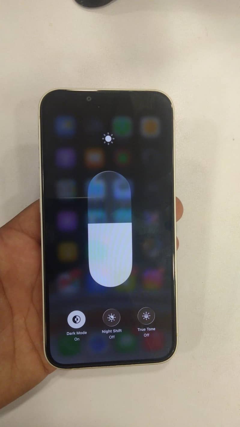 Apple iPhone 13 5