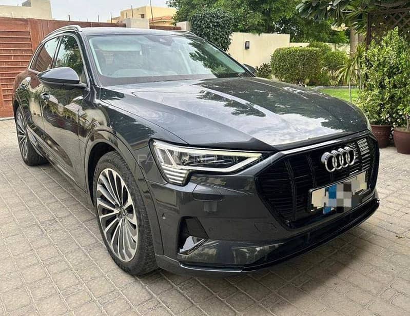 Audi E-Tron 2022 1