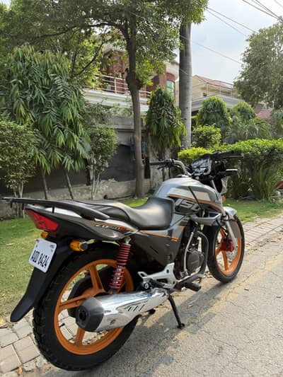 Honda CB 150 F SE