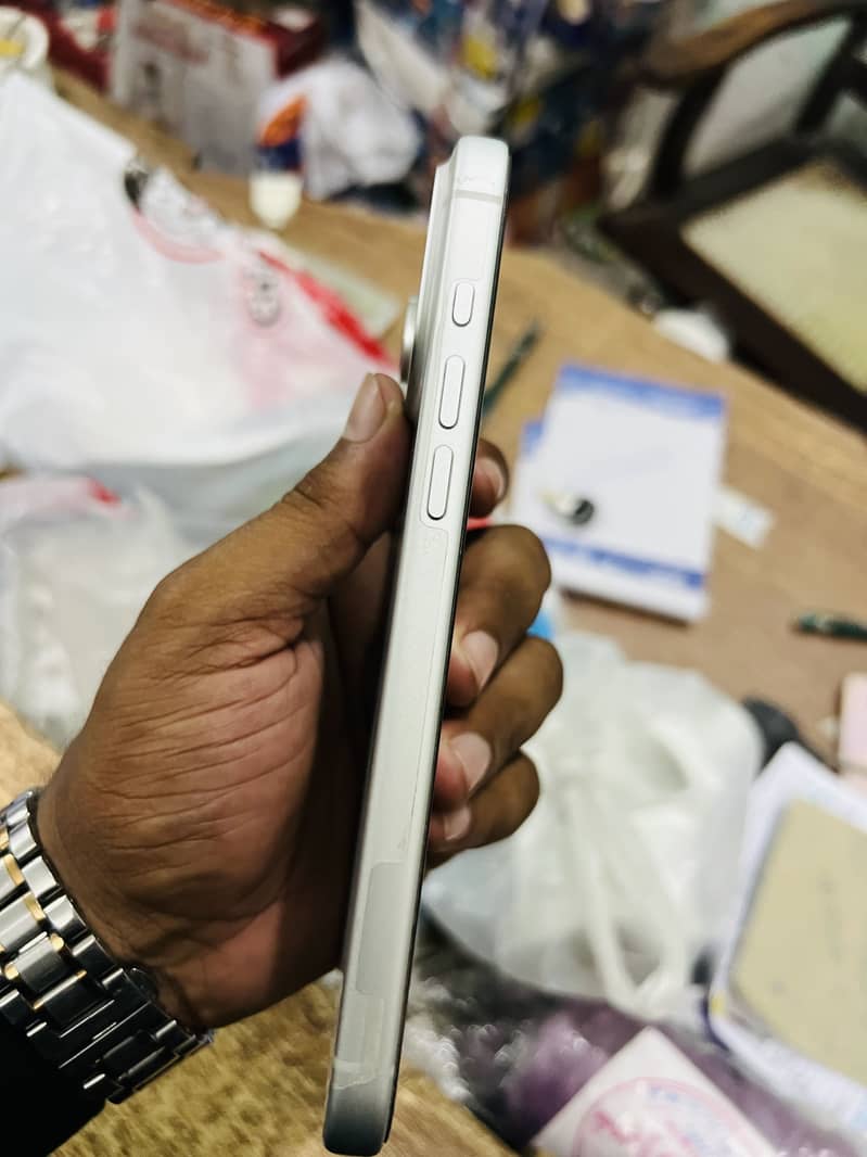 Apple iPhone 17 Pro Max 3