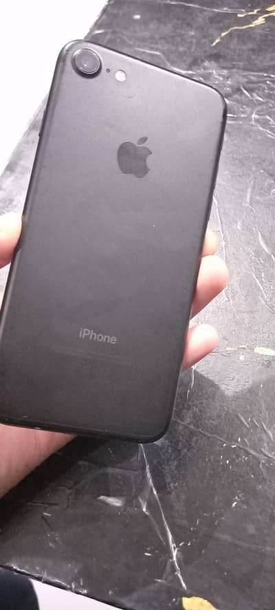 Apple iPhone 7