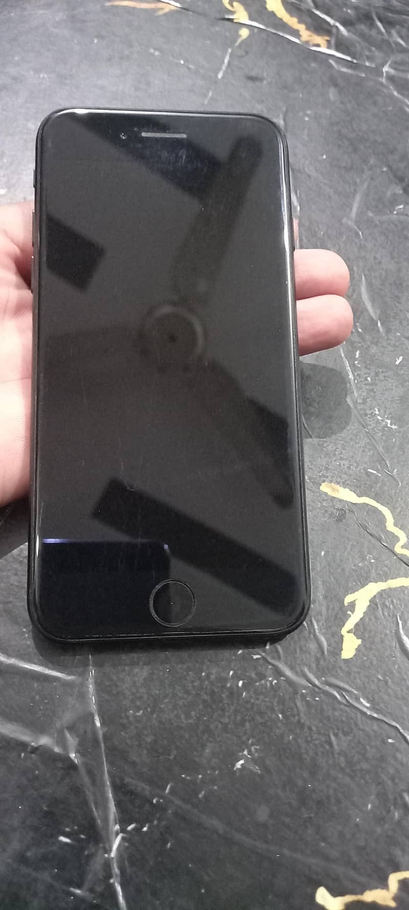 Apple iPhone 7 1