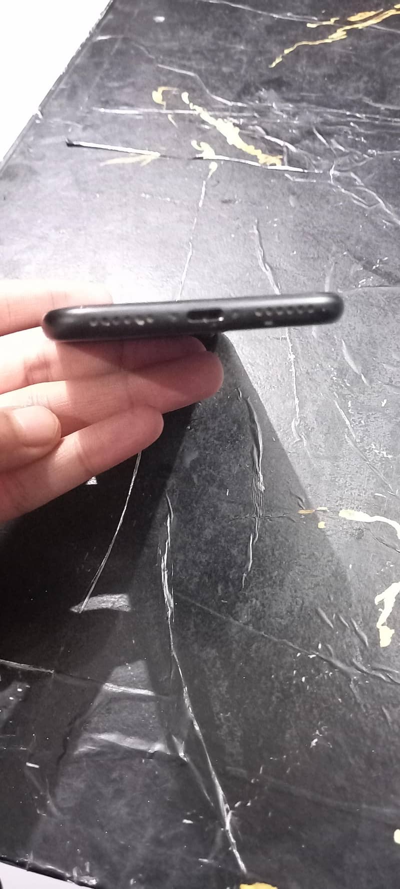 Apple iPhone 7 2