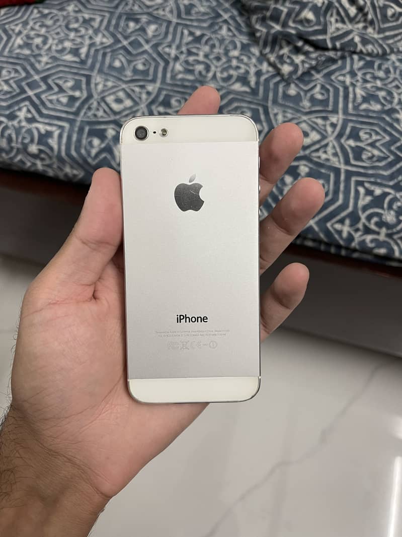 Apple iPhone 5 0