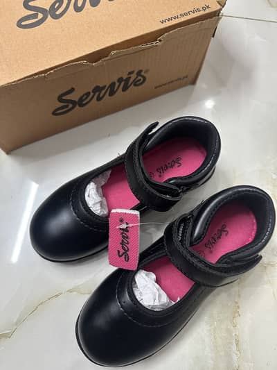 Brand New Servis School Shoes Girls