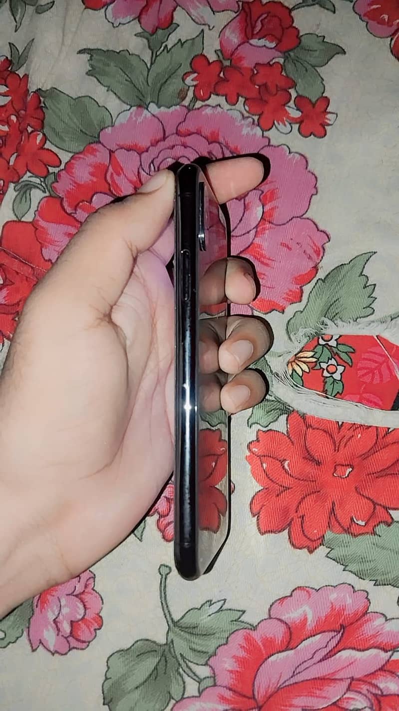 iphone sold 1