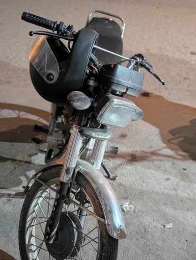 Honda 125 Black 2023