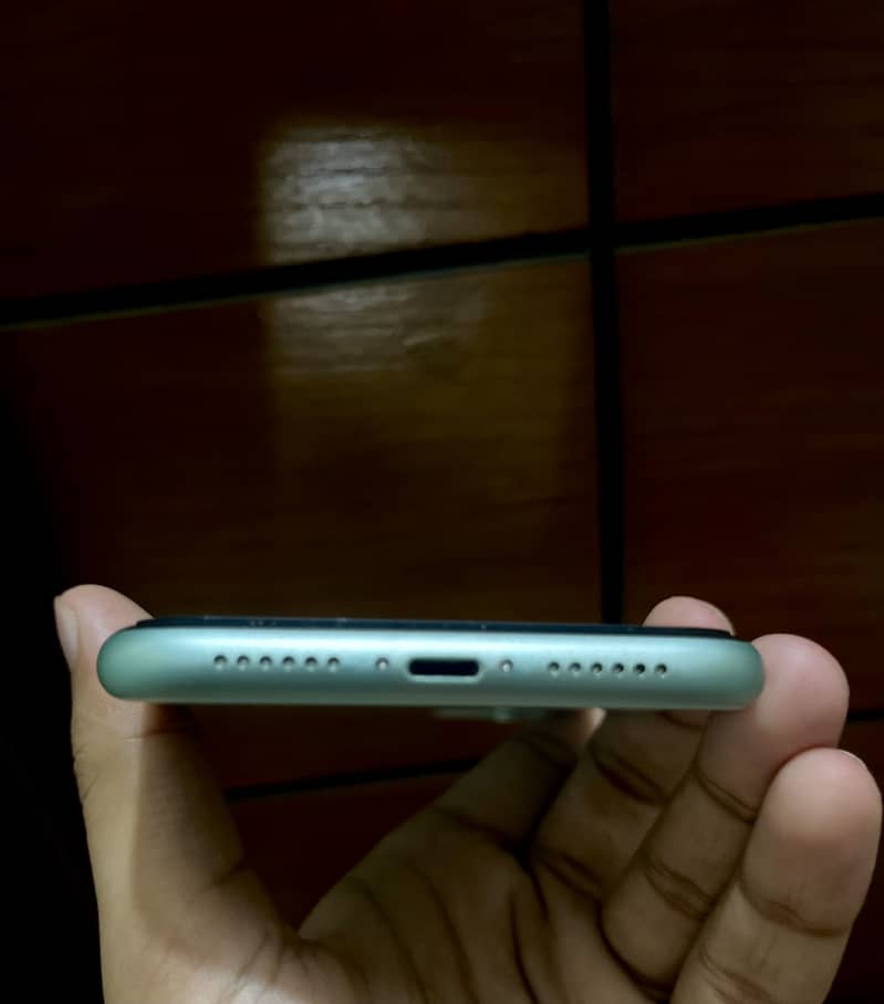 Apple iPhone 11 2