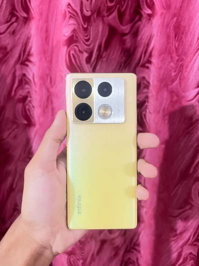 Infinix Note 40 Pro Edge
