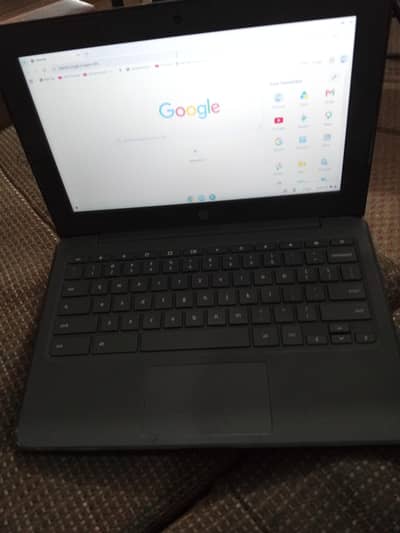 Chrome book for sale 03134106828