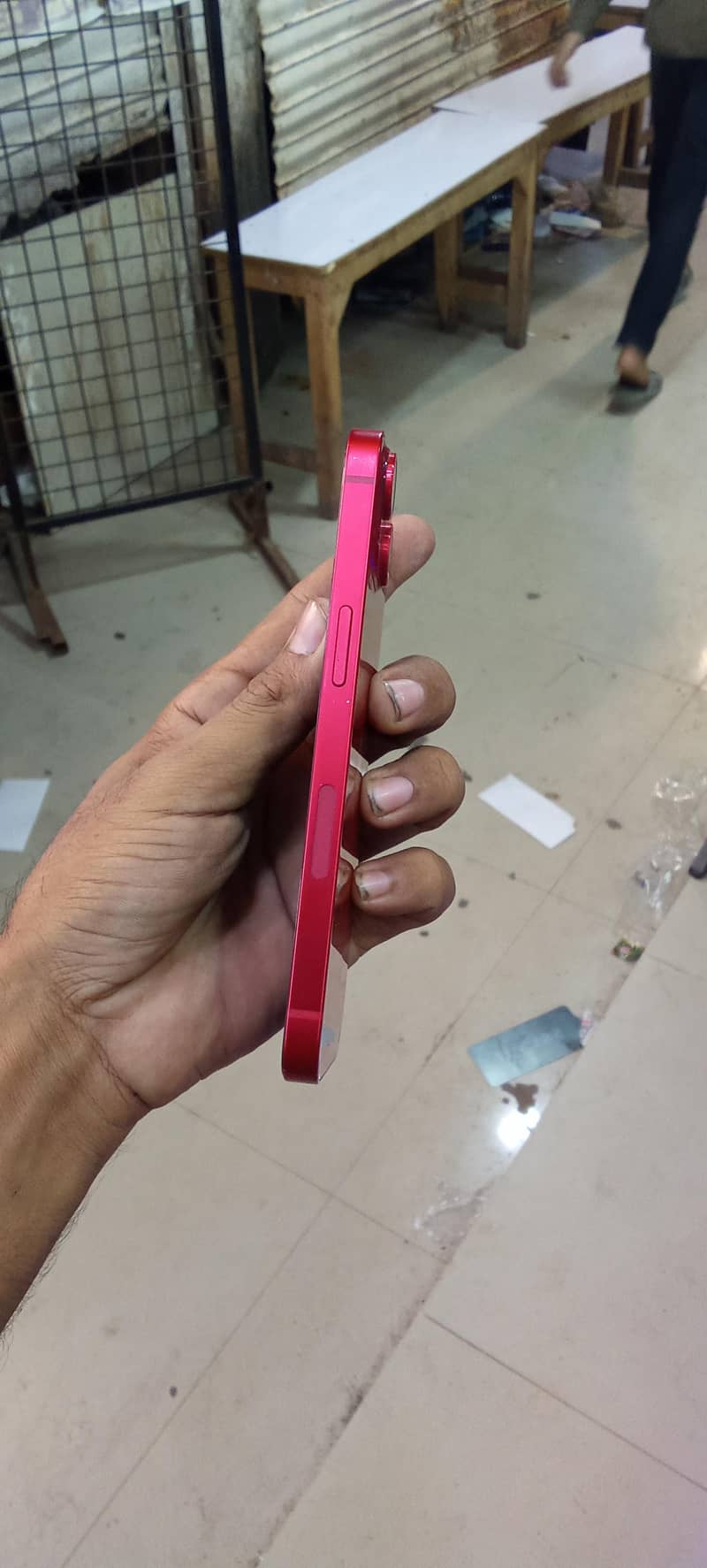 Apple iPhone 13 4