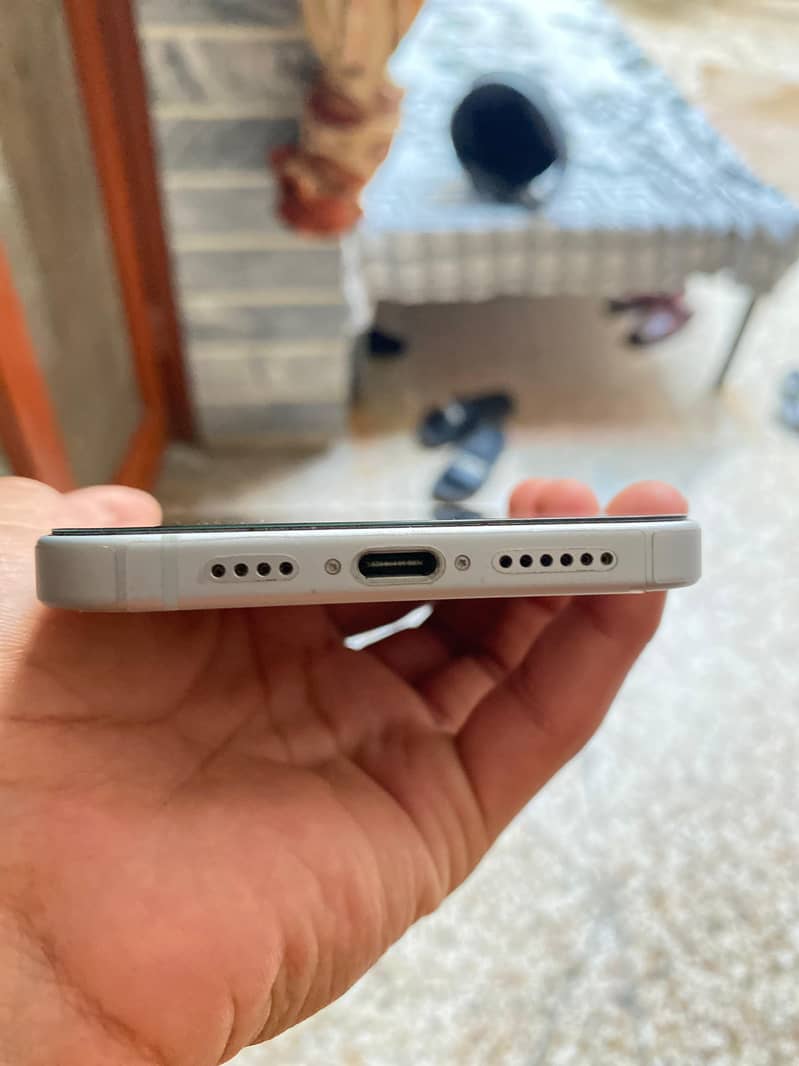 Apple iPhone 15 plus 5