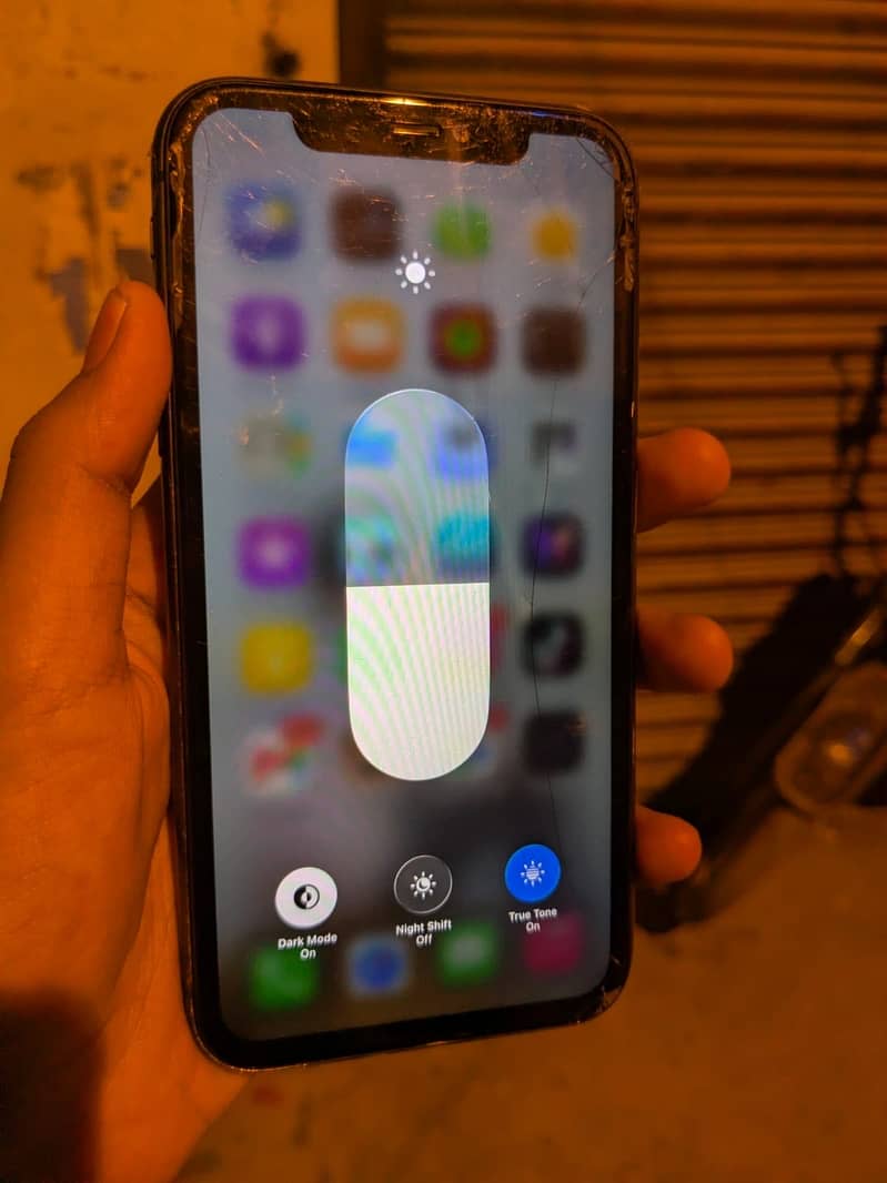 Apple iPhone 11 7