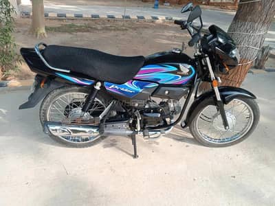 Honda pridor black 2025 unregistered 4200 km chala hua new bike