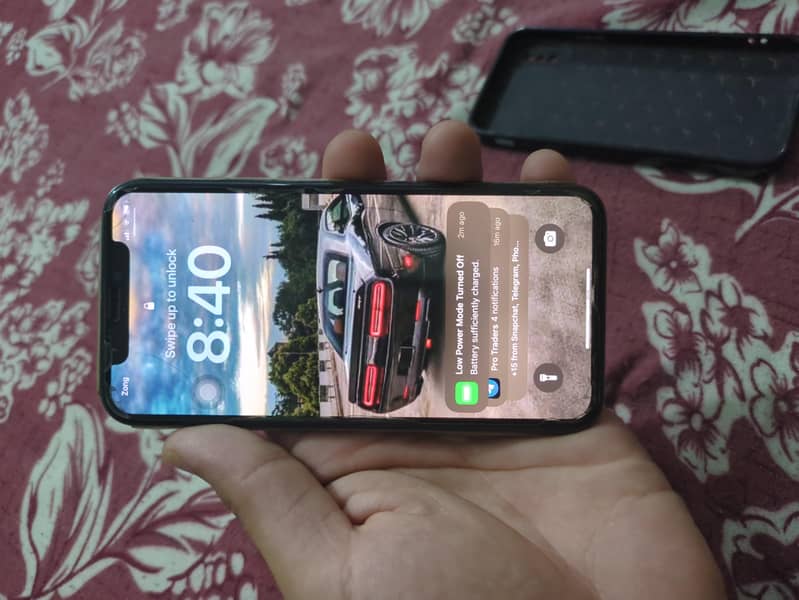 Apple iPhone XS 0