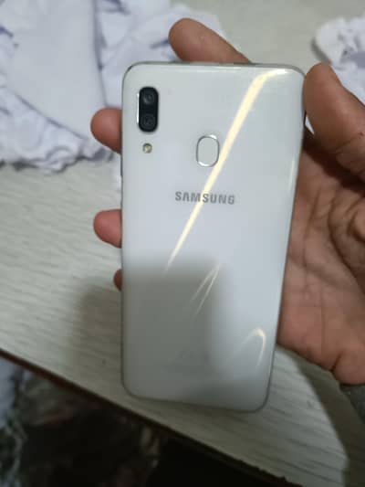 Samsung Mobile A30